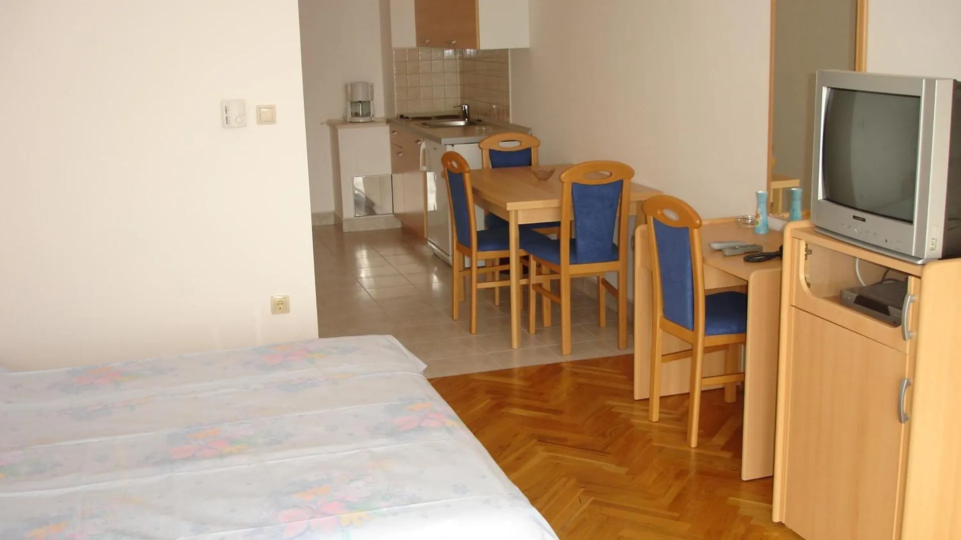 Apartments Petricevic Selce