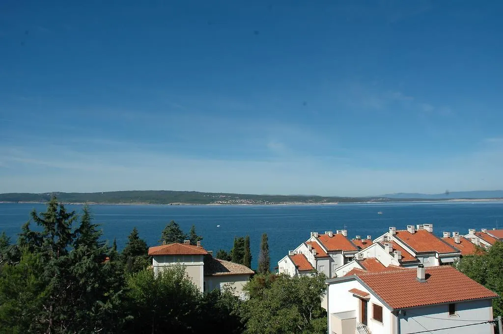 Apartments Petricevic Selce 0*,