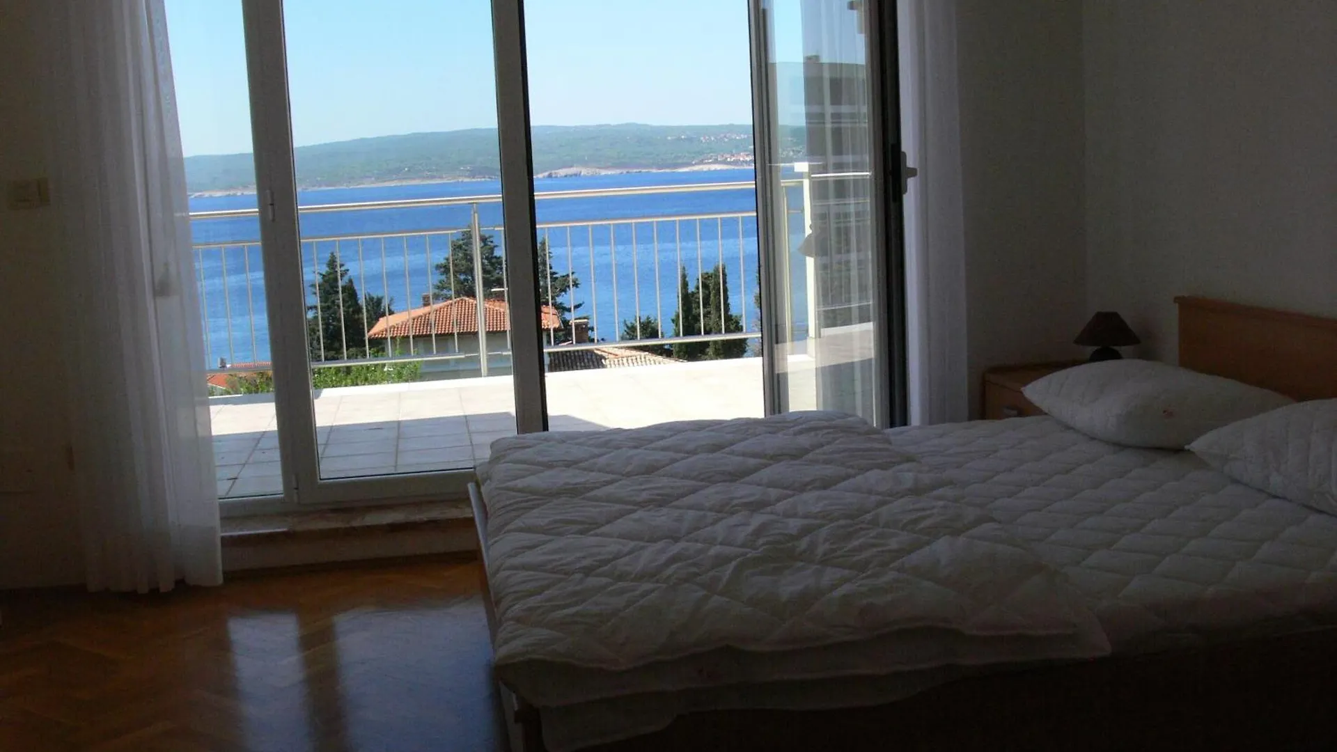 Apartments Petricevic Selce 0*,